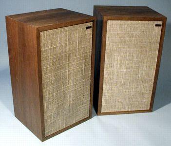 A pair of Dynaco A25 loudspeakers
