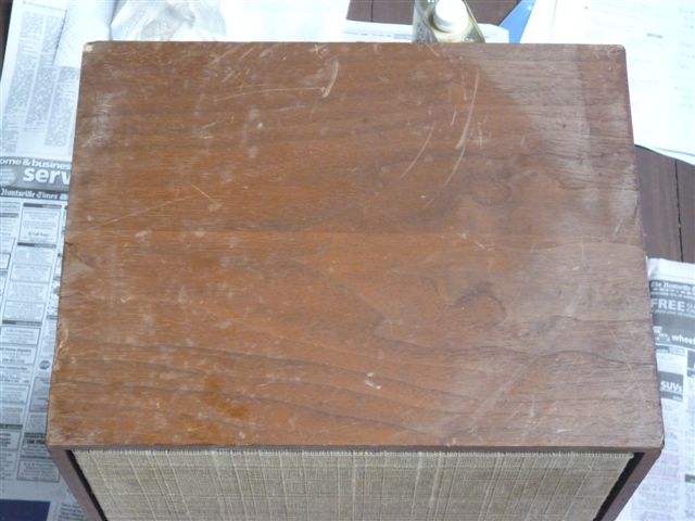 Top of a speaker cabinet before restoration